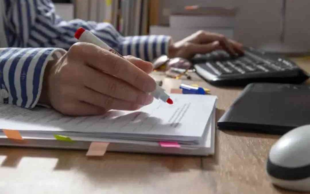 Correction de manuscrit : les étapes essentielles pour subjuguer vos lecteurs et maximiser l&rsquo;impact de votre texte
